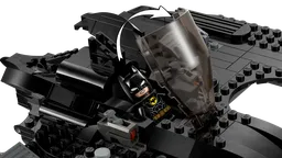 LEGO Batwing: Batman™ vs. The Joker™ (76265) - image 4