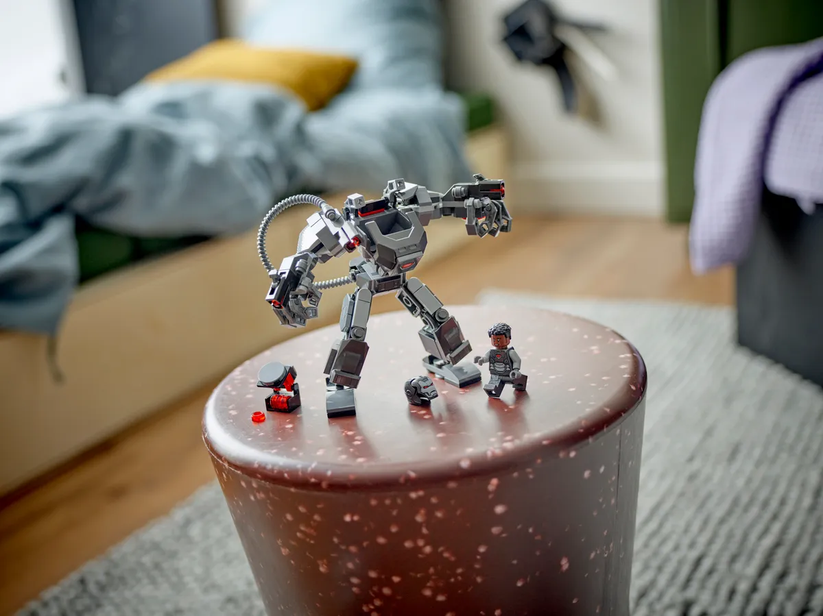 LEGO War Machine Mech Armor (76277) - Bild 6