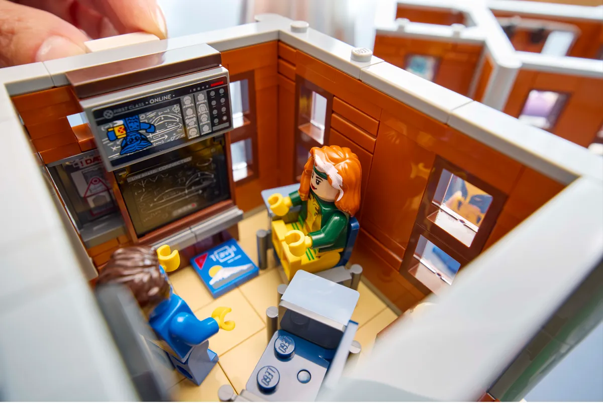 LEGO X-Men: The X-Mansion (76294) - Bild 12