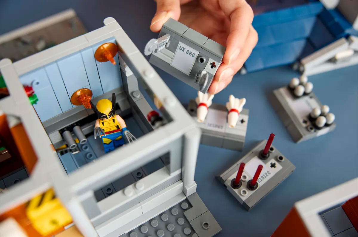 LEGO X-Men: The X-Mansion (76294) - Bild 13