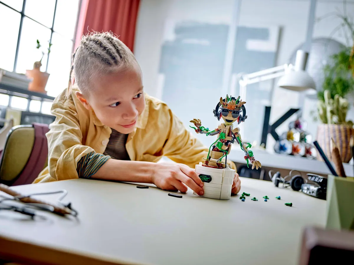 LEGO Dancing Groot (76297) - afbeelding 5