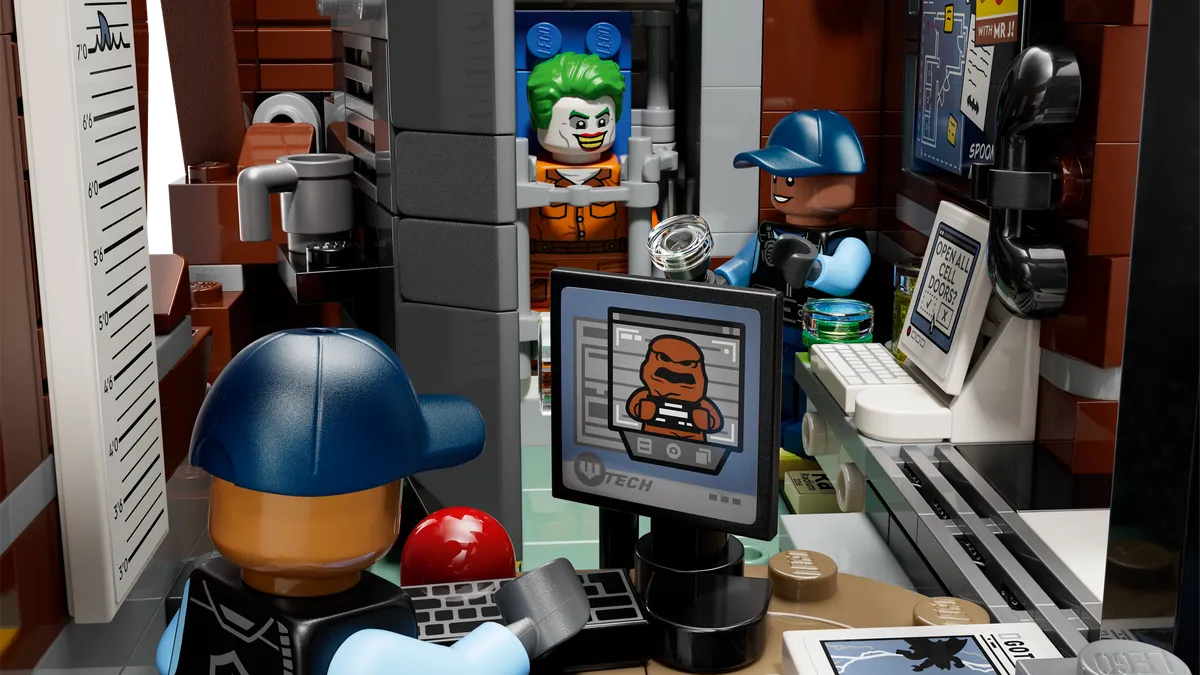 LEGO Arkham Asylum™ (76300) - image 3