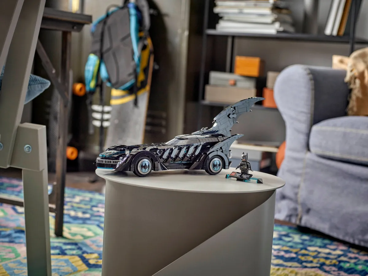 LEGO Batman Forever™ Batmobile™ (76304) - afbeelding 8