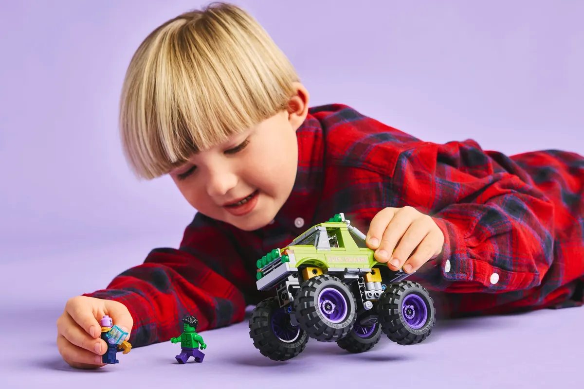 LEGO The Hulk Truck vs. Thanos (76312) - afbeelding 5