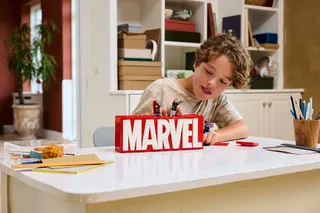 MARVEL Logo & Minifigures de LEGO – photo du produit 7 sur 10