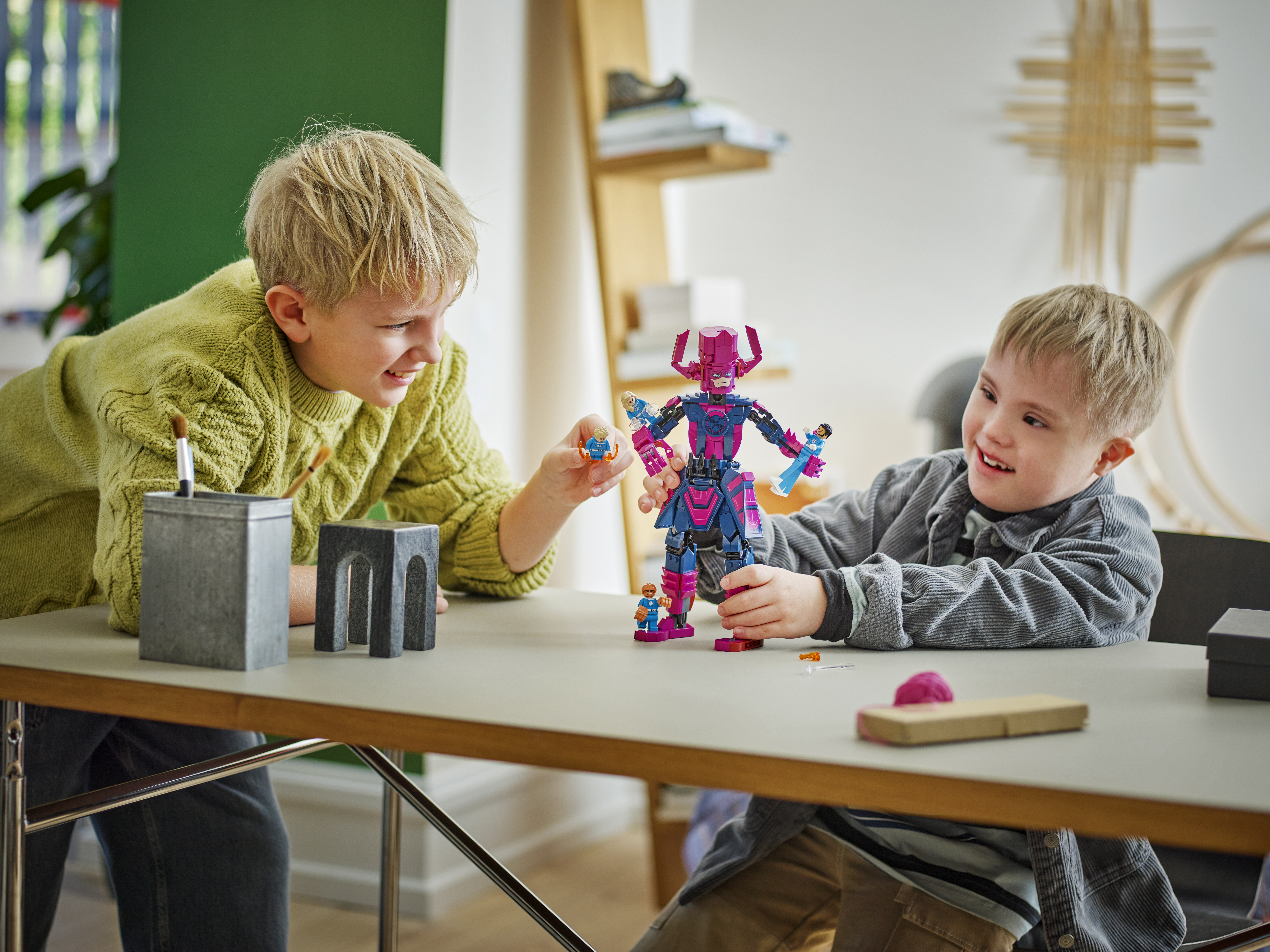 Fantastic Four vs. Galactus bouwfiguur - Afbeelding 7 van 11