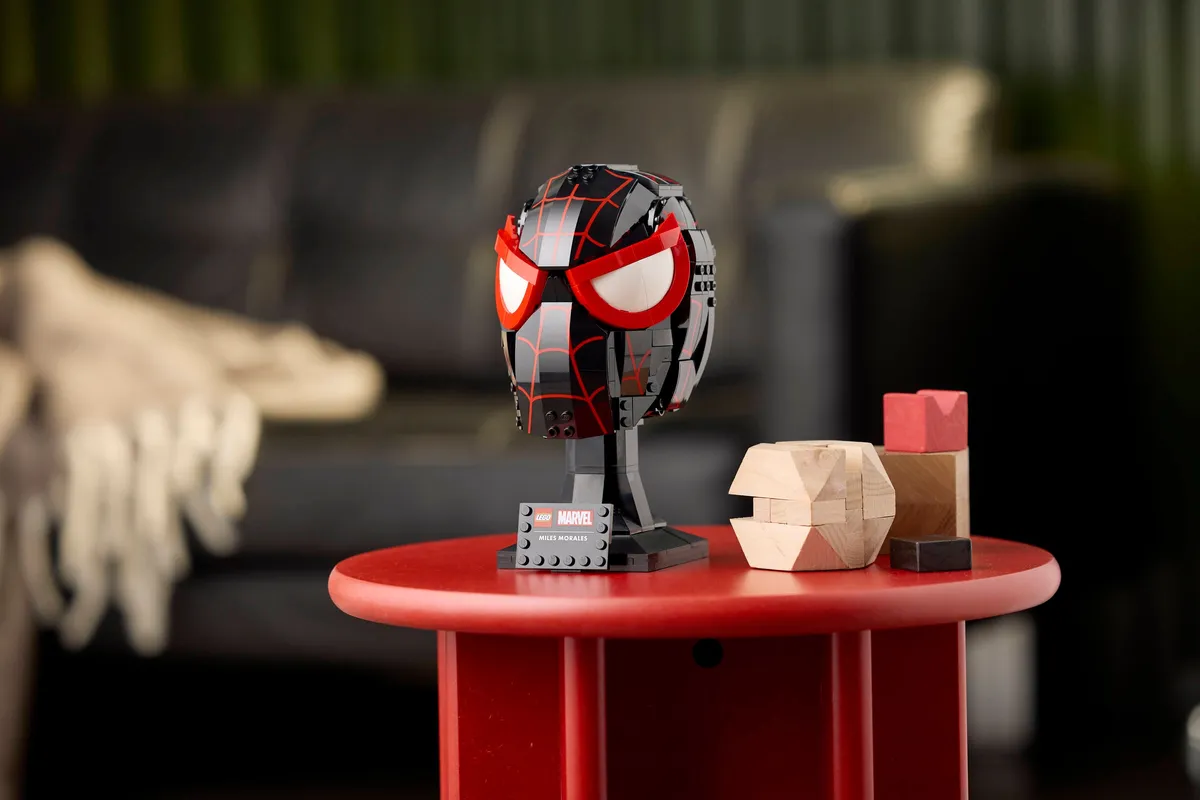LEGO Miles Morales' Mask (76329) - Bild 8
