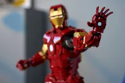LEGO Iron Man Mark 3 Collectors' Edition (76344) - afbeelding 7