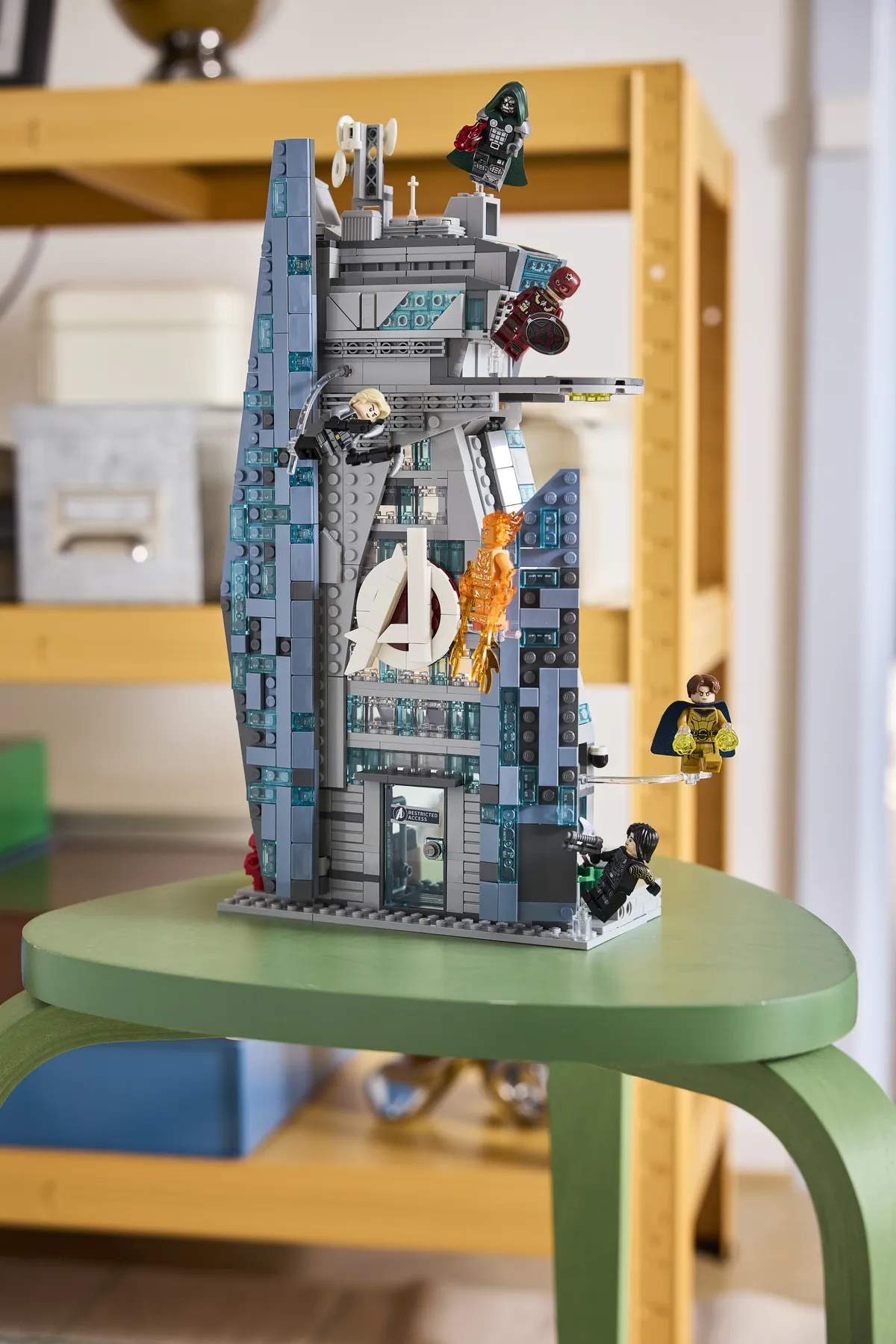 LEGO Avengers: Doomsday New Avengers Tower (76352) - Bild 8