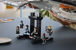 LEGO S.H.I.E.L.D. Helicarrier (76354) - afbeelding 11