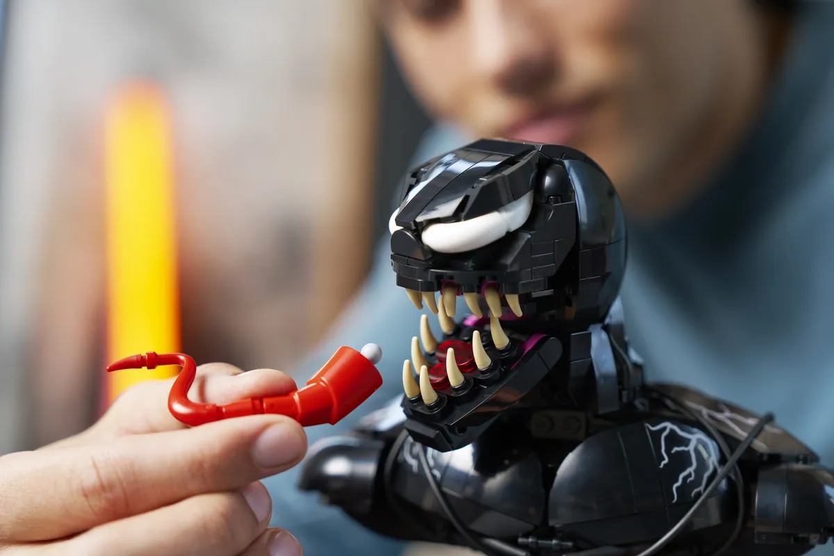 LEGO Venom Bust (76356) - Bild 12