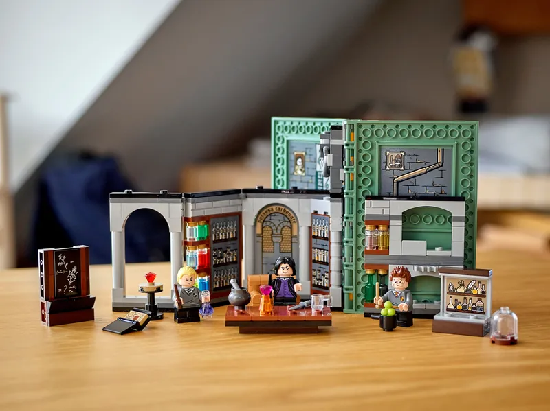 Hogwarts™ Moment: Potions Class fra LEGO – produktbillede 13 af 14