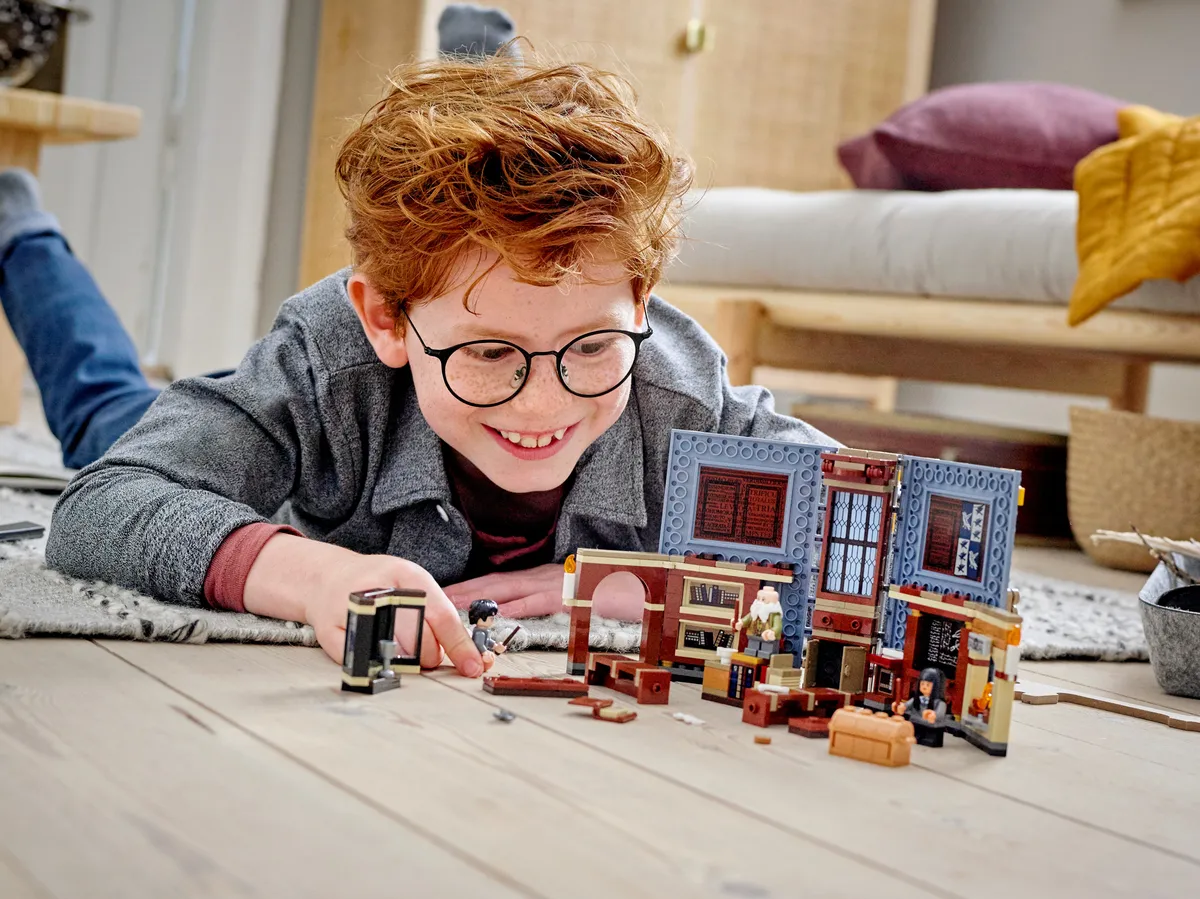 LEGO Hogwarts™ Moment: Charms Class (76385) - Bild 10