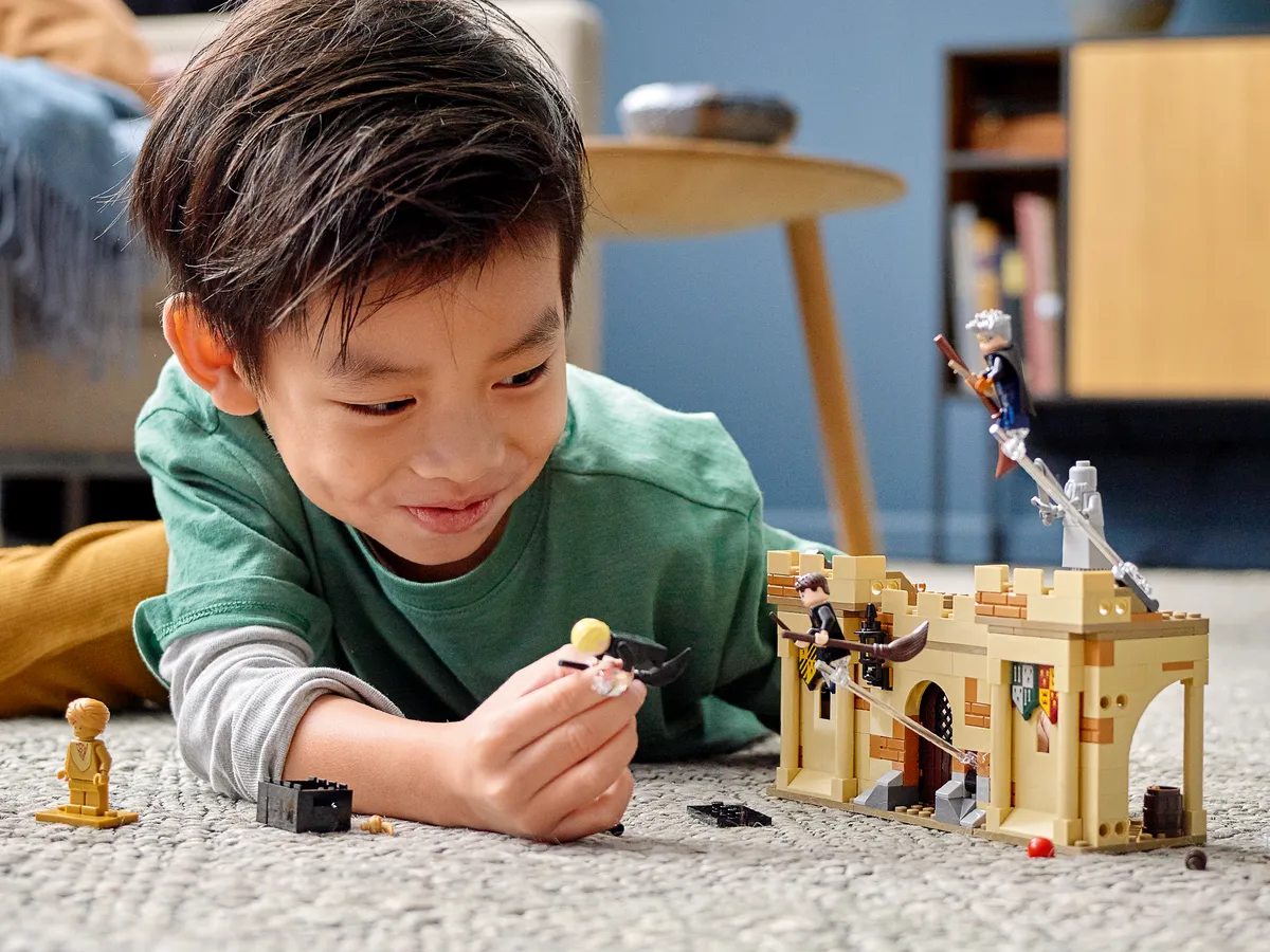 LEGO Hogwarts™: First Flying Lesson (76395) - Bild 13