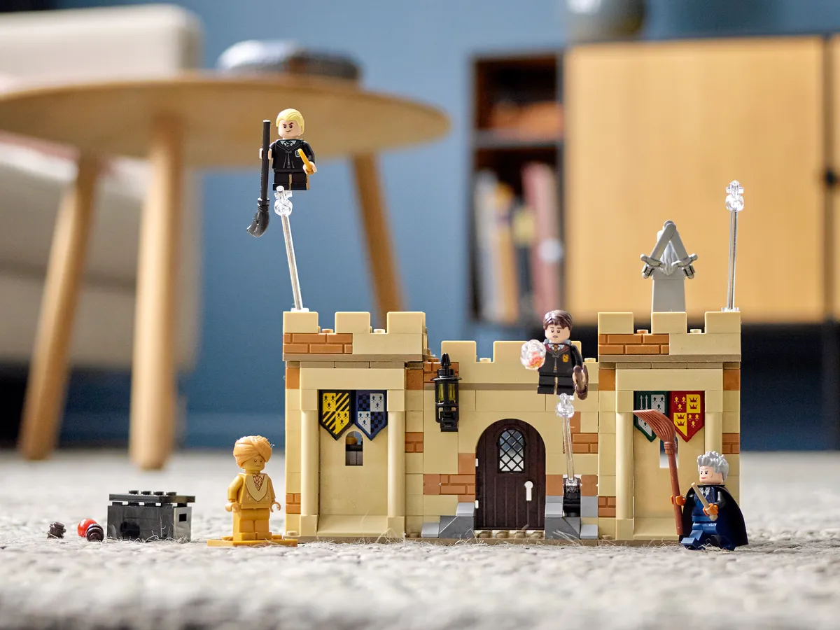 LEGO Hogwarts™: First Flying Lesson (76395) - Bild 14