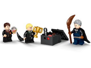 Hogwarts™: First Flying Lesson de LEGO – photo du produit 4 sur 15