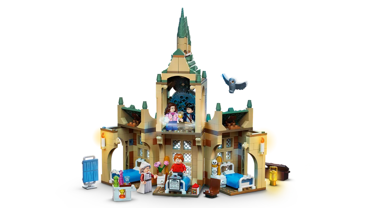 LEGO Hogwarts™ Hospital Wing (76398) - image 2