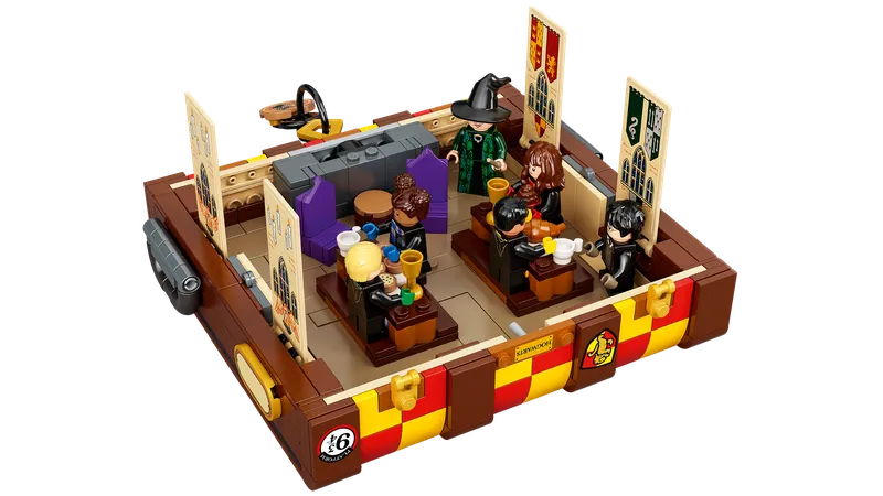 Hogwarts™ Magical Trunk de LEGO – photo du produit 4 sur 11