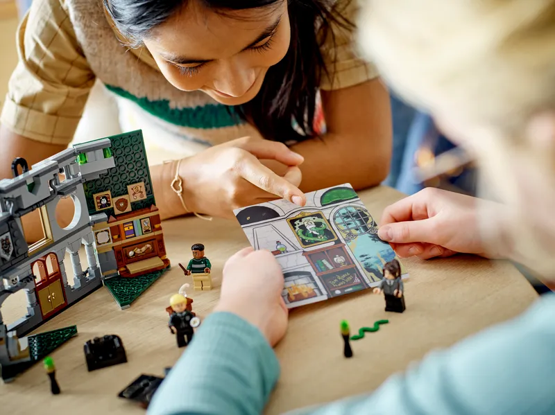 Slytherin™ House Banner de LEGO – photo du produit 7 sur 9