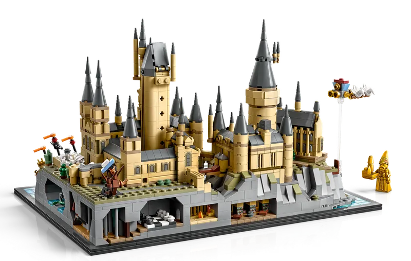 LEGO 76419 Hogwarts Castle and Grounds detail image