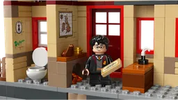 LEGO Hogwarts Express ™ Train Set with Hogsmeade Station™ (76423) - afbeelding 4
