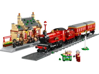 Hogwarts Express ™ Train Set with Hogsmeade Station™ by LEGO – product photo 1 of 9