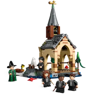 Hogwarts™ Castle Boathouse by LEGO – product photo 2 of 9