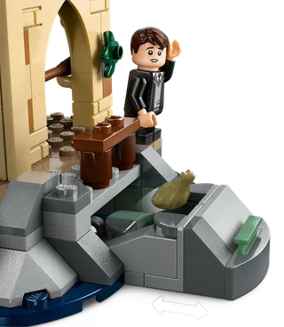 Hogwarts™ Castle Boathouse by LEGO – product photo 4 of 9