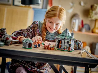 Hagrid's Hut: An Unexpected Visit fra LEGO – produktbillede 9 af 12