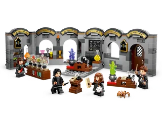 Hogwarts™ Castle: Potions Class by LEGO – product photo 2 of 10