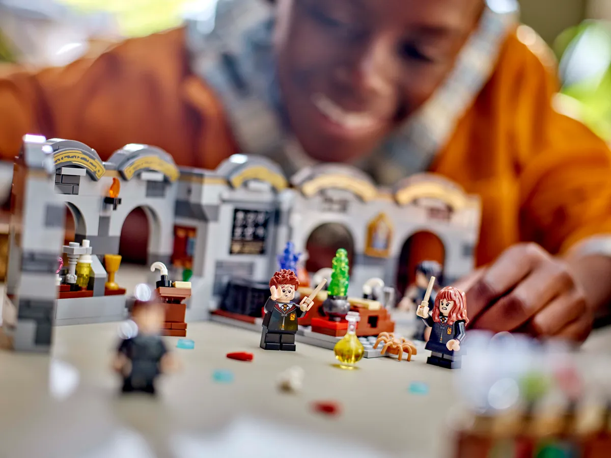 LEGO Hogwarts™ Castle: Potions Class (76431) - afbeelding 5