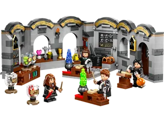 Hogwarts™ Castle: Potions Class by LEGO – product photo 1 of 10