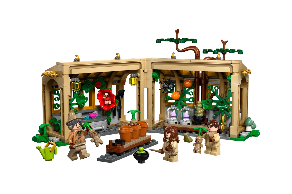 LEGO Hogwarts™ Castle: Herbology Class (76445)