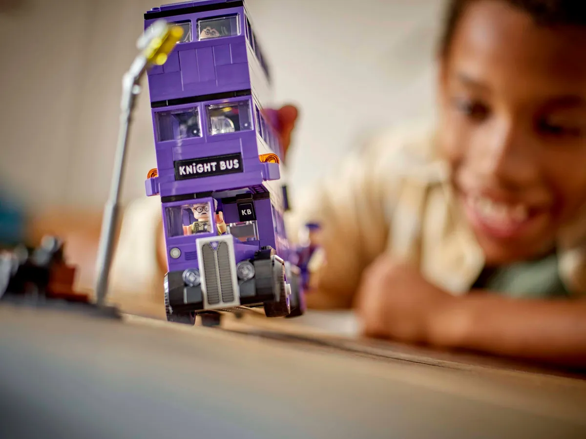 LEGO Knight Bus™ Adventure (76446) - Bild 7