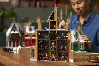 Hogsmeade™ Village – Collectors' Edition by LEGO – product photo 13 of 22