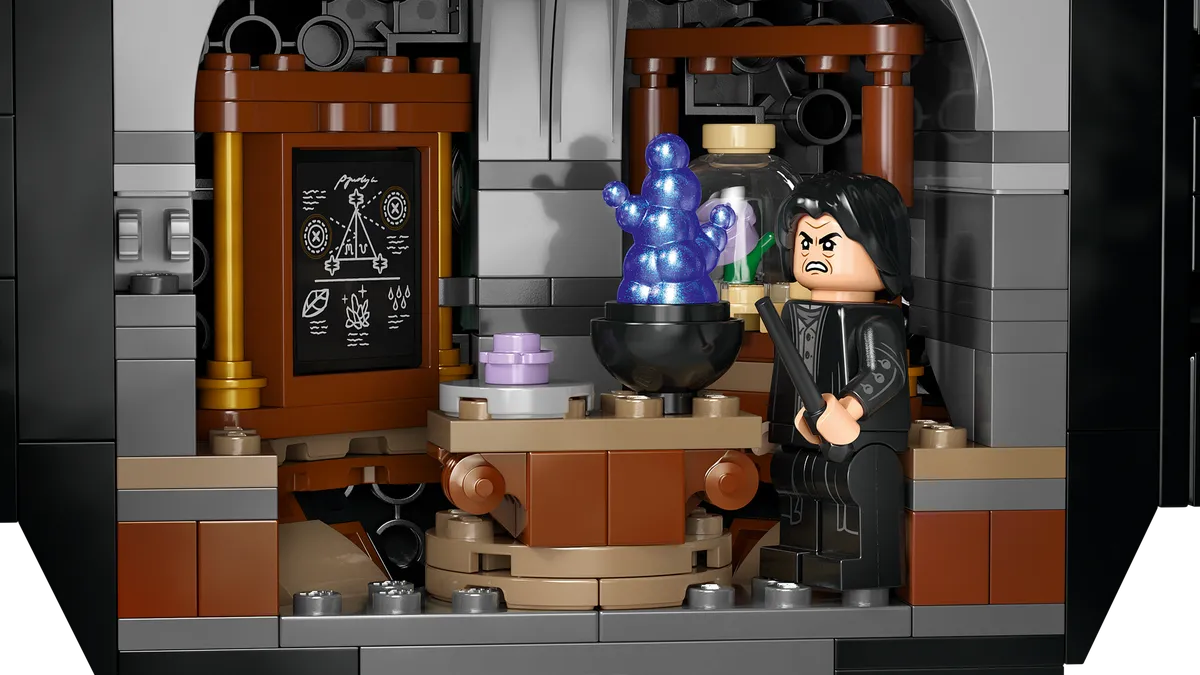 LEGO Cauldron: Secret Potions Classroom (76464) - Bild 5
