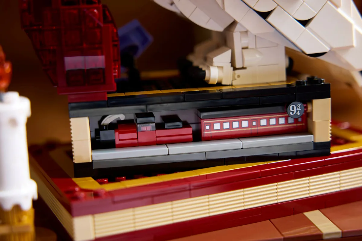 LEGO Philosopher's Stone – Collectors' Edition (76466) - Bild 9