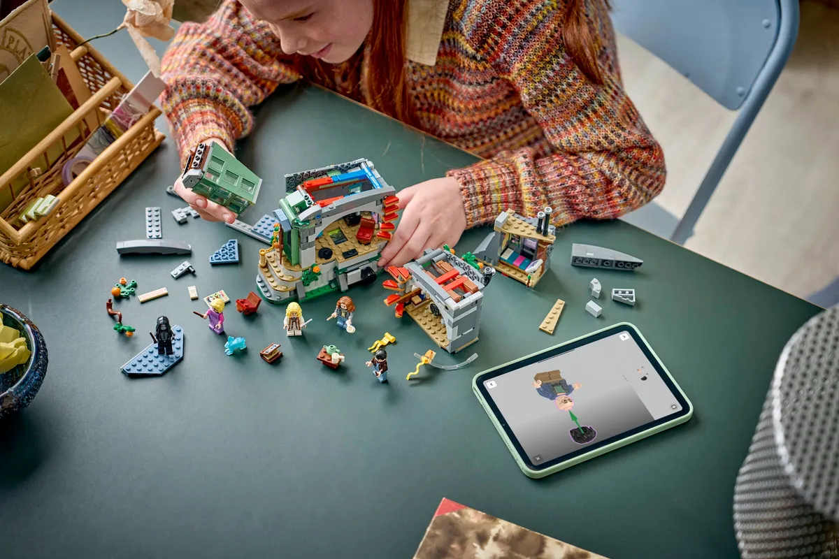 LEGO Luna Lovegood's House (76467) - Bild 9
