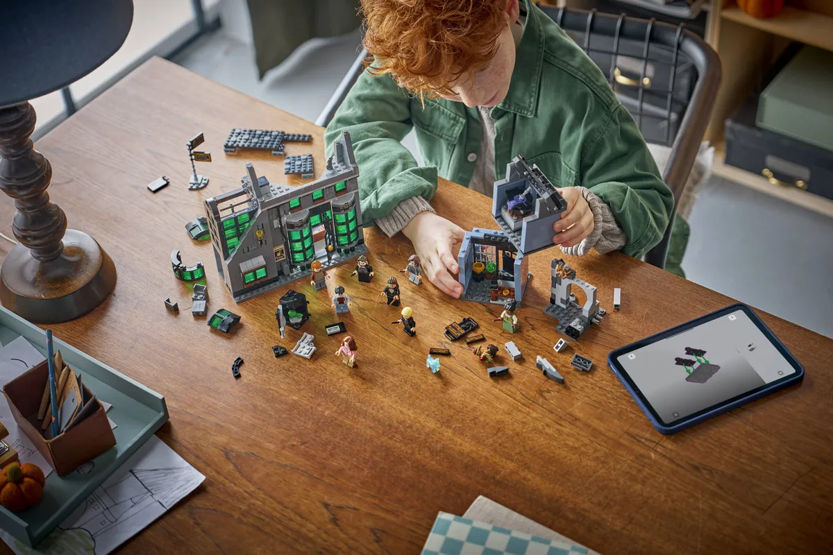 LEGO Knockturn Alley™ Wizarding Shops (76471) - Bild 9