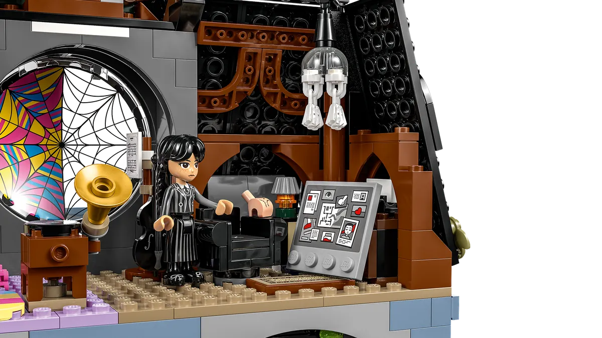 LEGO Wednesday & Enid's Dorm Room (76781) - Bild 3