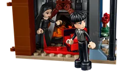 LEGO Morticia's Cottage (76786) - afbeelding 7