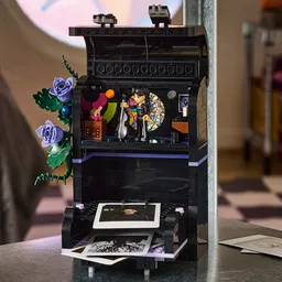 LEGO Wednesday Backpack (76787) - image 14
