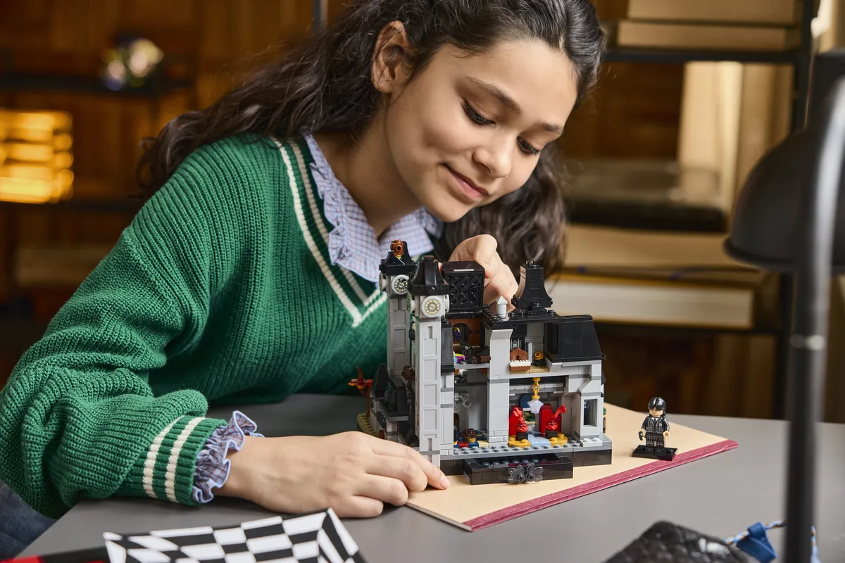 LEGO Nevermore Academy (76788) - Bild 9