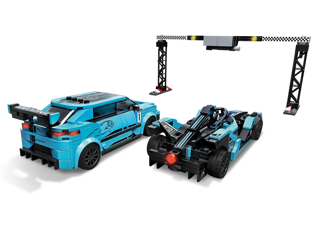 LEGO Formula E Panasonic Jaguar Racing GEN2 car & Jaguar I-PACE eTROPHY (76898) - Bild 2