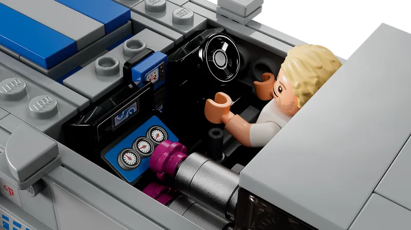 2 Fast 2 Furious Nissan Skyline GT-R (R34) von LEGO – Produktfoto 6 von 9