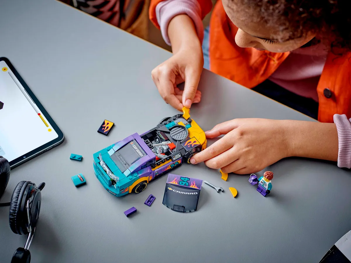 LEGO NASCAR® Next Gen Chevrolet Camaro ZL1 (76935) - Bild 8