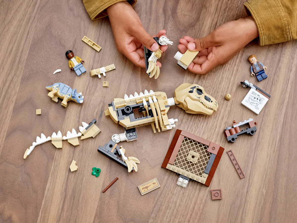 LEGO T. rex Dinosaur Fossil Exhibition (76940) - Bild 10