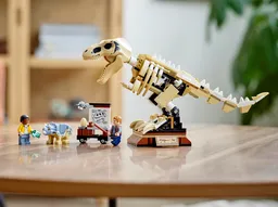 LEGO T. rex Dinosaur Fossil Exhibition (76940) - image 12