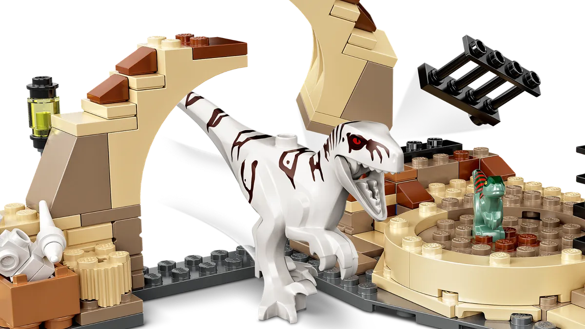 LEGO Atrociraptor Dinosaur: Bike Chase (76945) - Bild 2