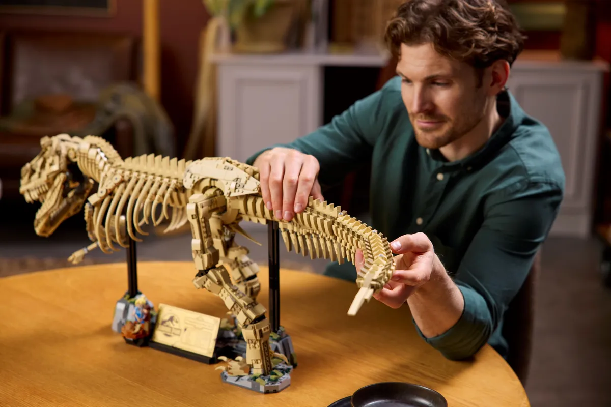 LEGO Dinosaur Fossils: Tyrannosaurus rex (76968) - image 9